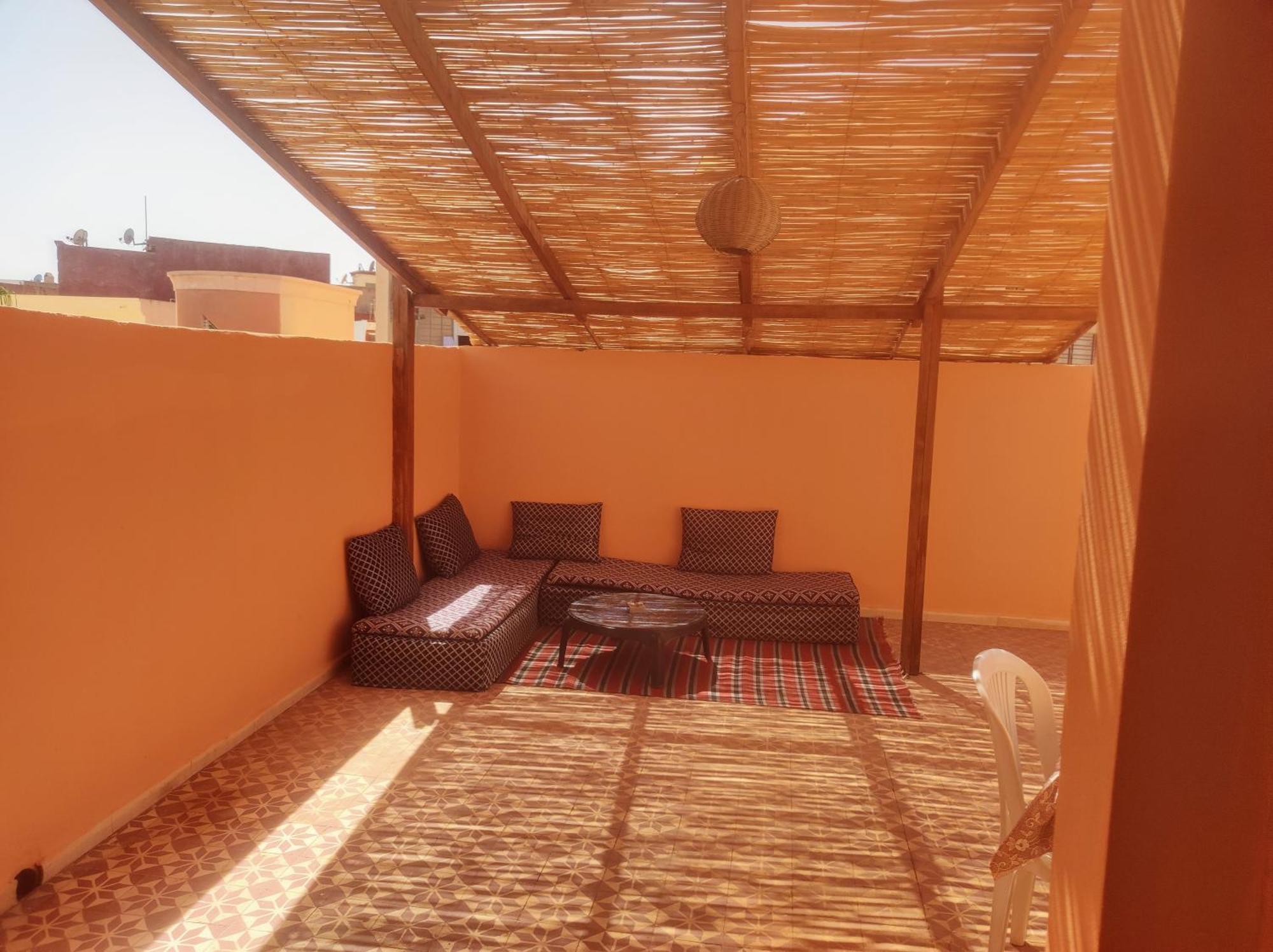 Apartamento Dar Pikhasa Saïdia Exterior foto